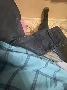 Snapshot of HoneyCoconuts chatting on March 17, 2025, 9:44 am HoneyCoconuts online show from March 17, 2025, 9:44 am