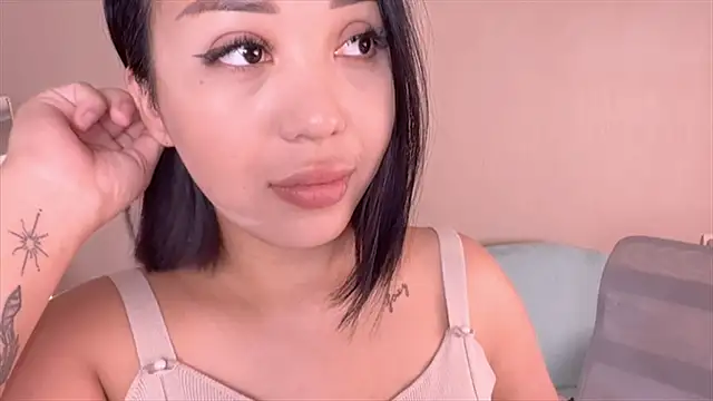 PurrrfectMiko online show from June 25, 2026, 3:37 am