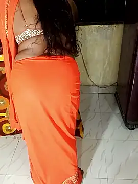  Hot-Couple online show from January 14, 2026, 9:07 pm