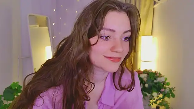 Lana  Cute  online show from June 26, 2026, 3:18 pm