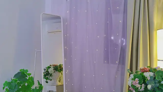 Lana  Cute  online show from July 1, 2026, 2:17 pm