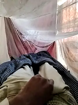 Snapshot of mith087 chatting on February 24, 2025, 7:22 am mith087 online show from February 24, 2025, 7:22 am