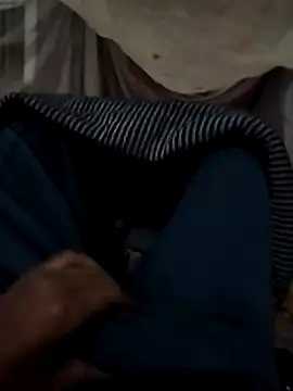 Snapshot of mith087 chatting on December 23, 2024, 12:08 pm mith087 online show from December 23, 2024, 12:08 pm