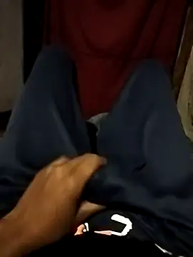 Snapshot of mith087 chatting on March 14, 2025, 5:13 pm mith087 online show from March 14, 2025, 5:13 pm