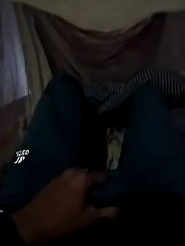 Snapshot of mith087 chatting on December 28, 2024, 11:41 am mith087 online show from December 28, 2024, 11:41 am