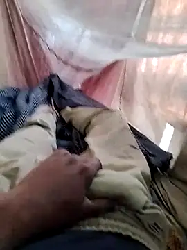 Snapshot of mith087 chatting on February 18, 2025, 7:21 am mith087 online show from February 18, 2025, 7:21 am