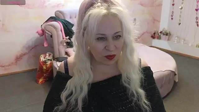 Penelope Pinky online show from May 4, 2026, 12:19 pm