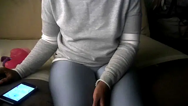 Snapshot of NicoleBitch87 chatting on March 20, 2025, 6:19 am NicoleBitch87 online show from March 20, 2025, 6:19 am