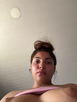 Snapshot of Nicollygriu chatting on March 7, 2026, 4:23 pm Nicollygriu online show from March 7, 2026, 4:23 pm