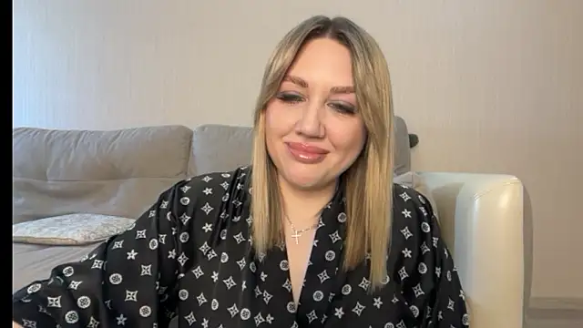 VickyLove047 online show from June 14, 2026, 7:42 am