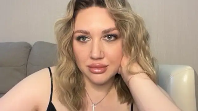 VickyLove047 online show from June 20, 2026, 7:13 am