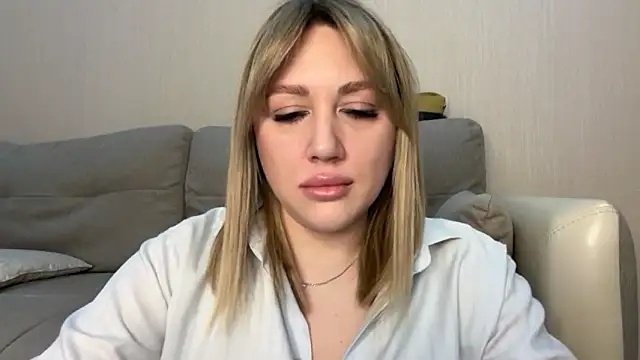 Snapshot of VickyLove047 chatting on March 21, 2026, 6:25 am VickyLove047 online show from March 21, 2026, 6:25 am