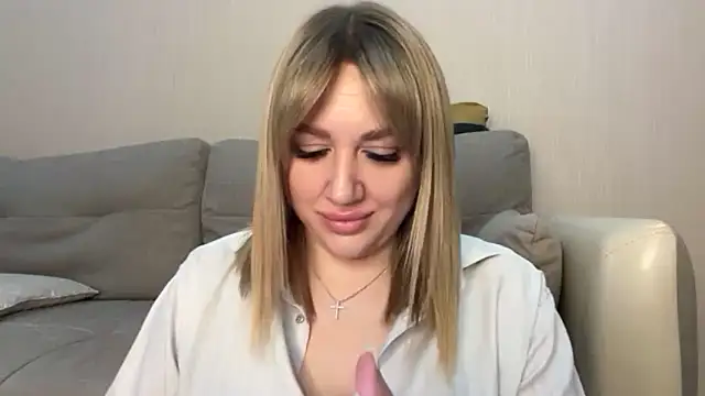 Snapshot of VickyLove047 chatting on March 21, 2026, 8:19 am VickyLove047 online show from March 21, 2026, 8:19 am