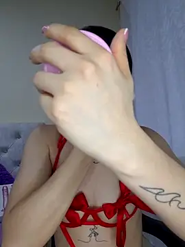 franchezkavegaaa online show from October 9, 2025, 12:06 pm