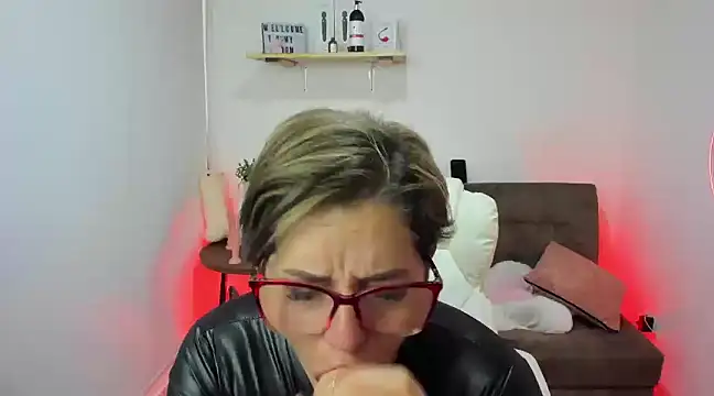 Adeellee  online show from January 21, 2025, 12:18 pm