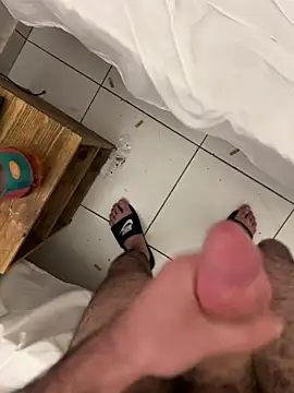 hamoo23p online show from February 1, 2026, 3:32 pm