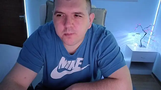 Snapshot of JasonJacks chatting on June 15, 2026, 4:45 am JasonJacks online show from June 15, 2026, 4:45 am