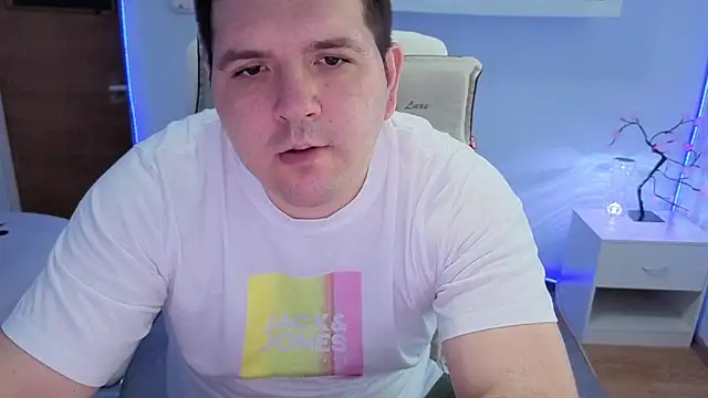 Snapshot of JasonJacks chatting on June 10, 2026, 5:52 am JasonJacks online show from June 10, 2026, 5:52 am