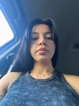 JulliaVegas online show from June 10, 2026, 2:46 am