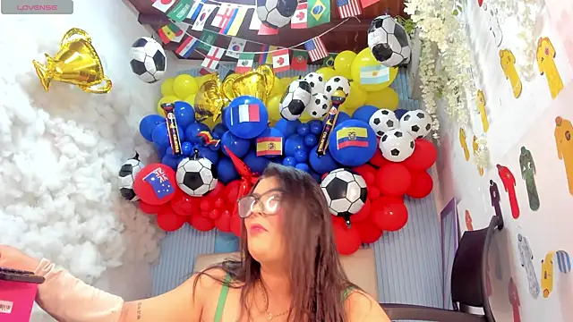 Danniela18  online show from July 4, 2026, 11:49 am