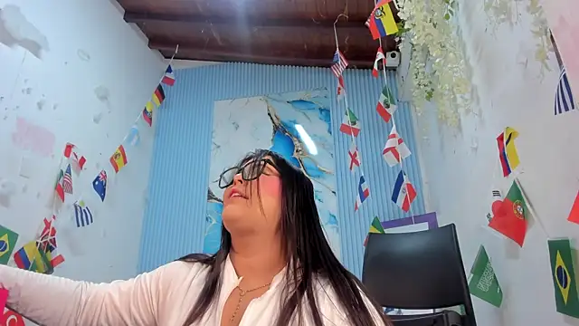 Danniela18  online show from August 1, 2026, 11:30 am