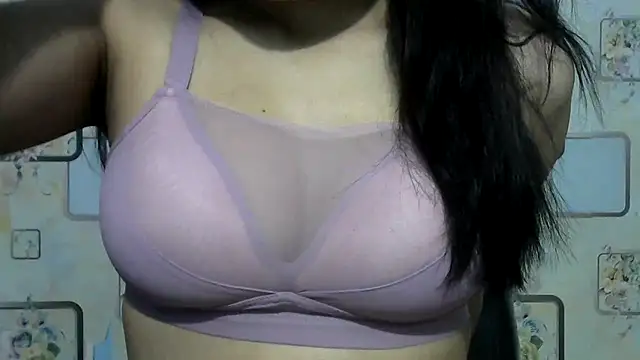 Snapshot of angel_aarna chatting on February 9, 2025, 7:41 pm angel aarna online show from February 9, 2025, 7:41 pm