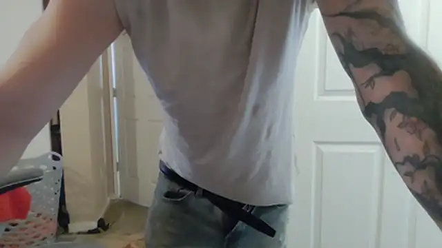 Huntzg23 online show from July 23, 2026, 4:36 pm