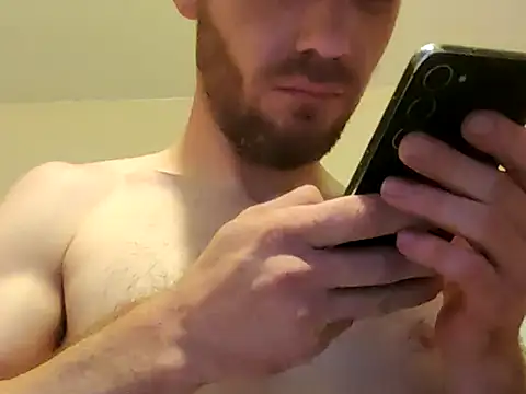 Huntzg23 online show from November 29, 2025, 2:39 pm