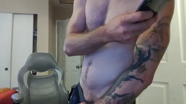 Huntzg23 online show from July 24, 2026, 4:41 am