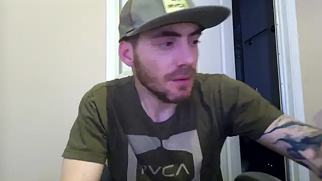 Huntzg23 online show from April 21, 2026, 5:25 am