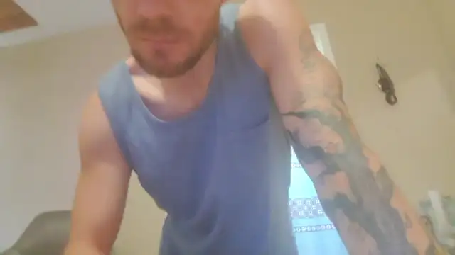 Huntzg23 online show from June 12, 2026, 4:49 pm