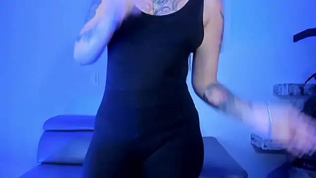 MegganLuna online show from January 6, 2025, 8:50 pm