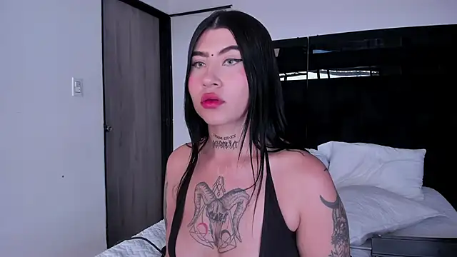 MegganLuna online show from February 11, 2025, 9:35 pm