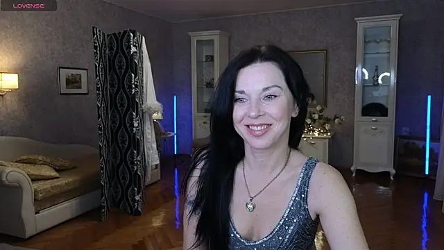 LinaJoy online show from May 12, 2026, 8:15 pm