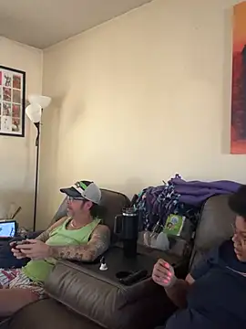 InterRacialFacial7296 online show from February 8, 2026, 11:02 pm