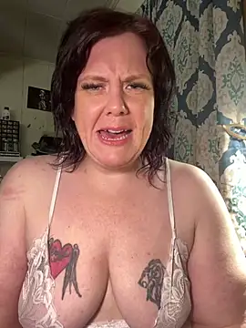 leenieb88 online show from March 18, 2026, 11:24 am