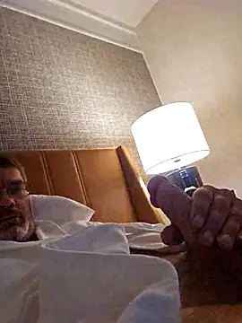 Snapshot of tileguyyy chatting on October 2, 2025, 5:11 am tileguyyy online show from October 2, 2025, 5:11 am