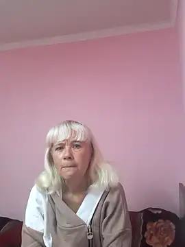 sakura blonde online show from September 24, 2025, 5:14 am