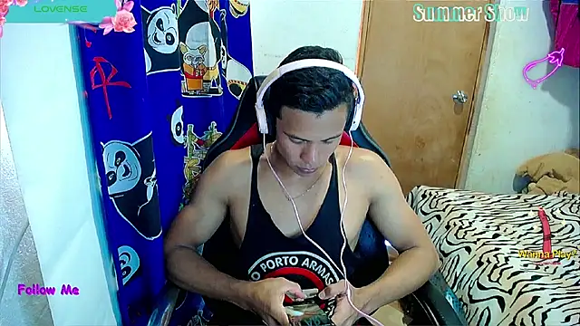 Snapshot of Willy_Mate chatting on December 20, 2024, 6:13 pm Willy Mate online show from December 20, 2024, 6:13 pm