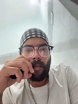 Arsh Loves Luv online show from April 22, 2026, 10:00 am