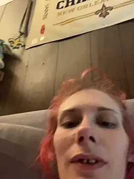 EroticKityii online show from May 17, 2026, 8:14 am