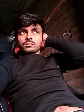 Suraj223kumar online show from November 14, 2025, 1:31 am