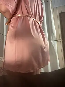 pAuLa - online show from February 25, 2025, 6:03 am