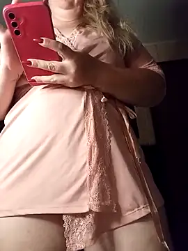 pAuLa - online show from September 29, 2025, 1:56 am