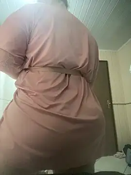 pAuLa - online show from February 18, 2025, 10:14 pm