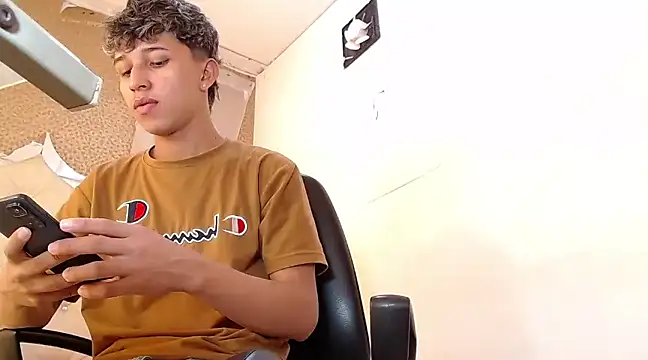 Snapshot of ThorLatinSex chatting on January 10, 2025, 7:43 pm ThorLatinSex online show from January 10, 2025, 7:43 pm