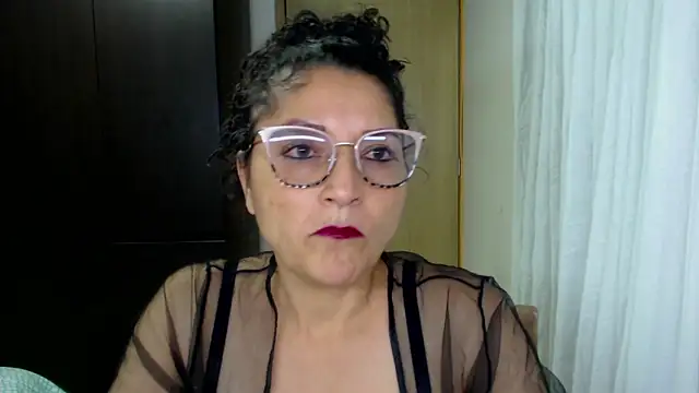 arianna ros3 online show from June 15, 2026, 2:23 am