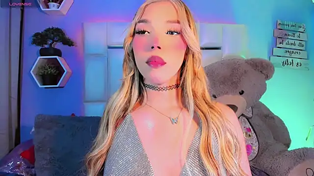 Aileen 18 online show from October 4, 2025, 7:37 pm