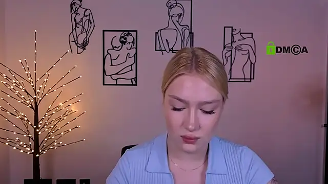 playful sophie online show from July 23, 2026, 7:10 pm