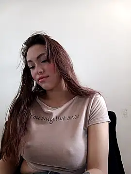 eriika deep  online show from September 13, 2025, 5:13 pm